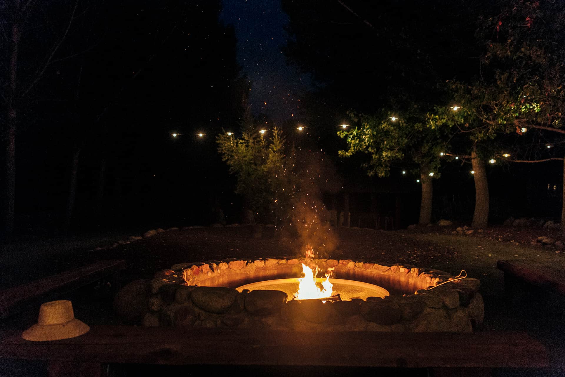 It cooled off in the evening making it perfect for a fire. Photo by Lisse Lundin.
