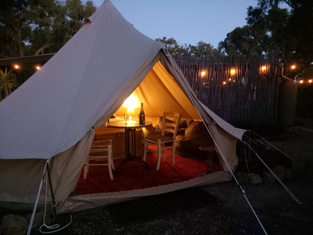 Macedon Ranges Glamping with kangas