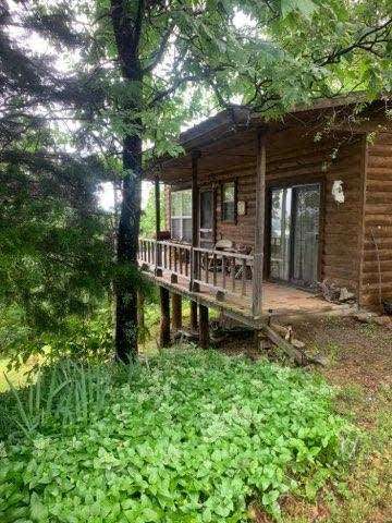 Eagle's Nest LODGE, OK