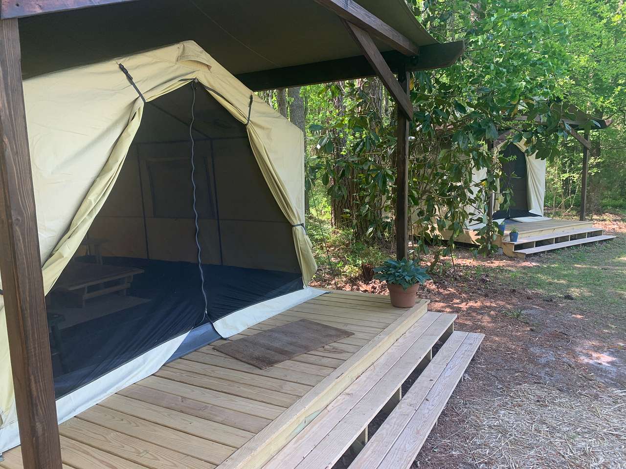 2 Glamping tents to choose from