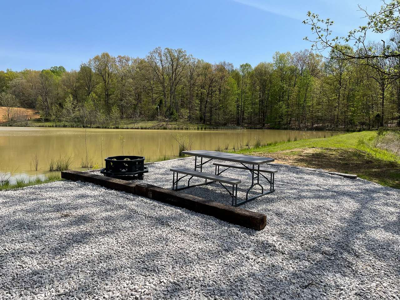Lake View camping