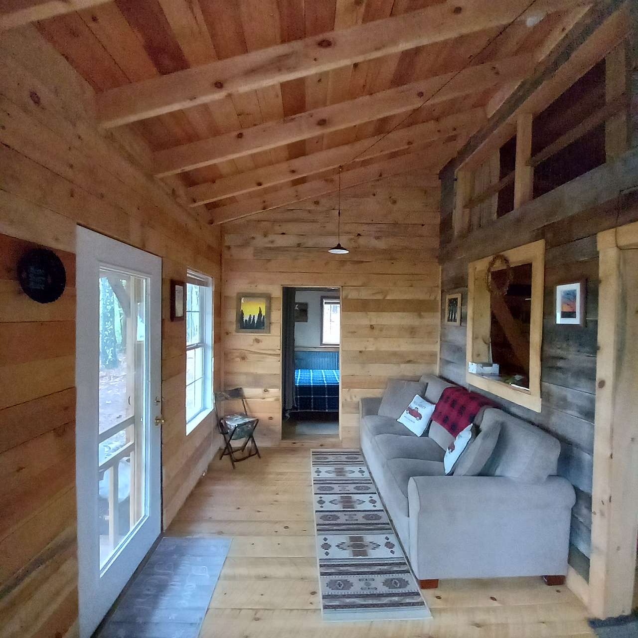 Rocky Hollow Paradise LLC