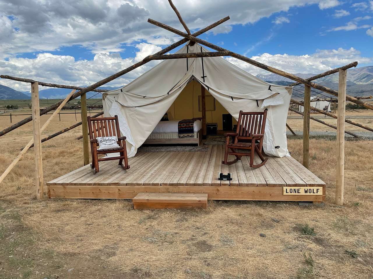 Yellowstone Dreamin Camp
