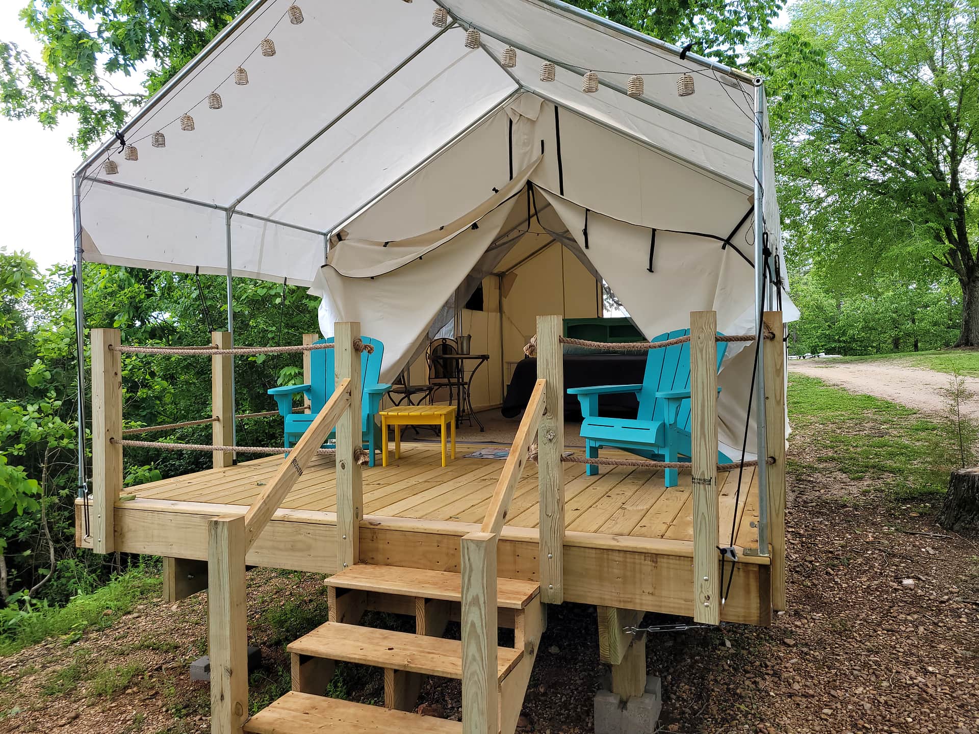 Eminence Cottages and Camp