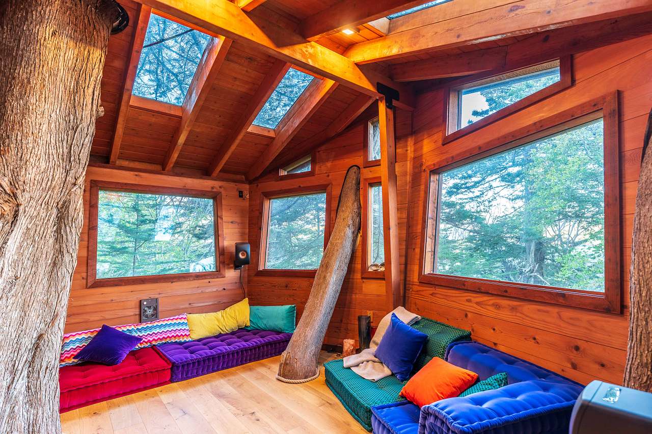 Stunning Treehouse & Cabin