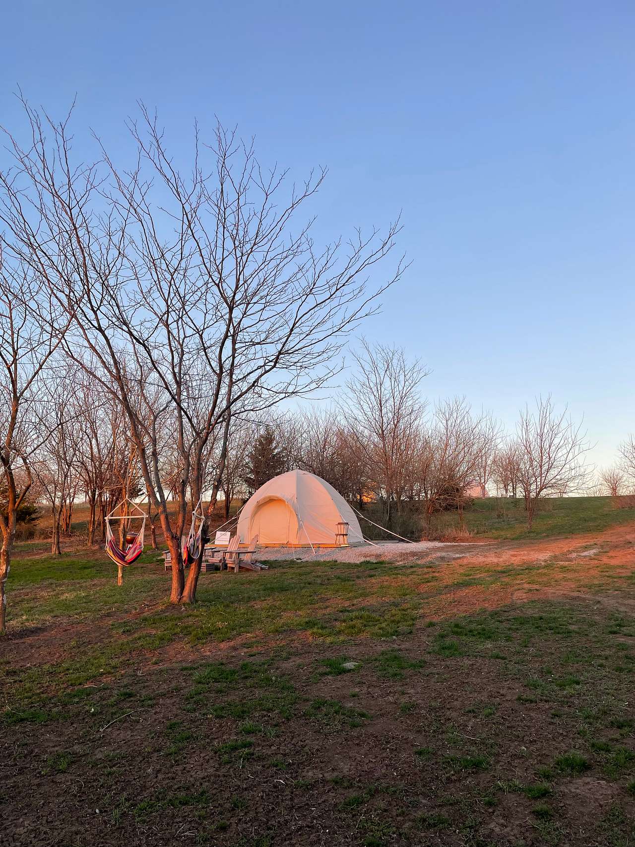 View lodging photos of Saddle Ridge Retreats