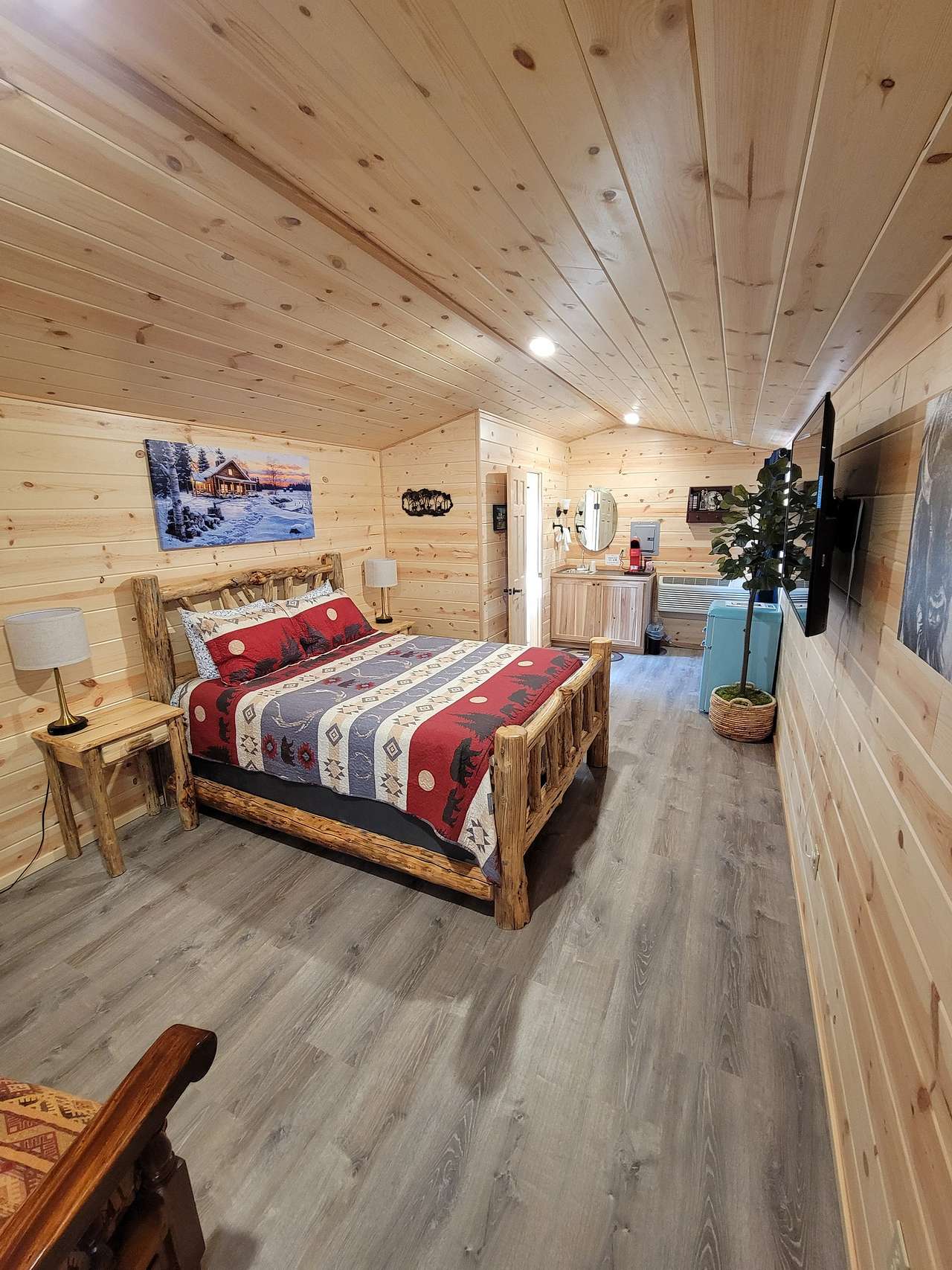 Gold Mine Hotel & RV Park