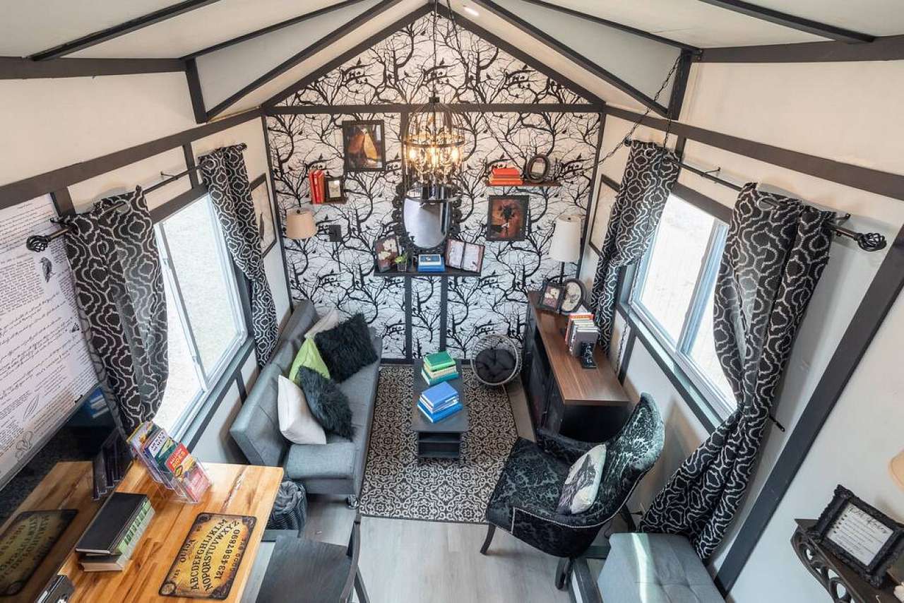 Hideout Mountain Lodge