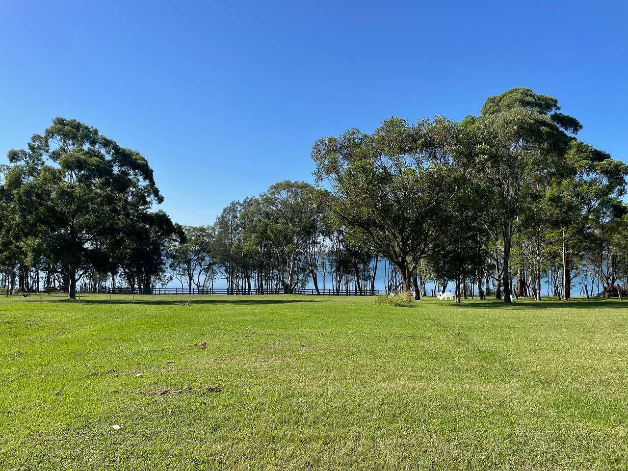 Farm Stay on Beautiful Lake Mac