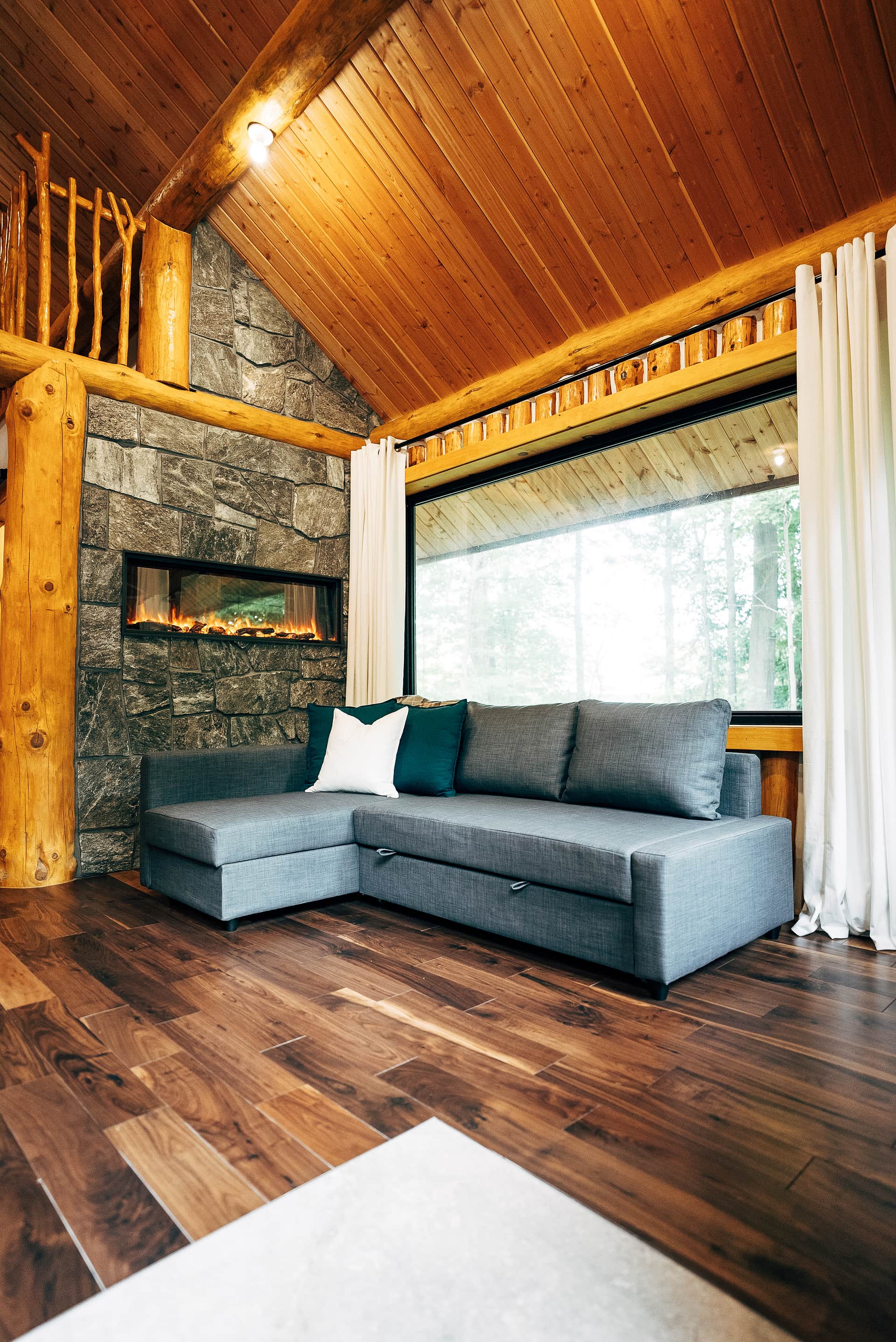 Cosy Log Cabin
