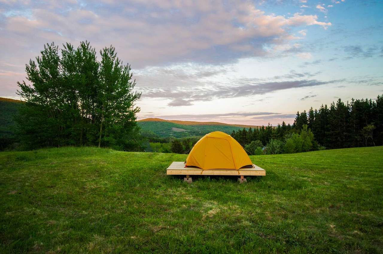 This booking is for a campsite ONLY. A tent, sleeping bag, and sleeping pad are not included.