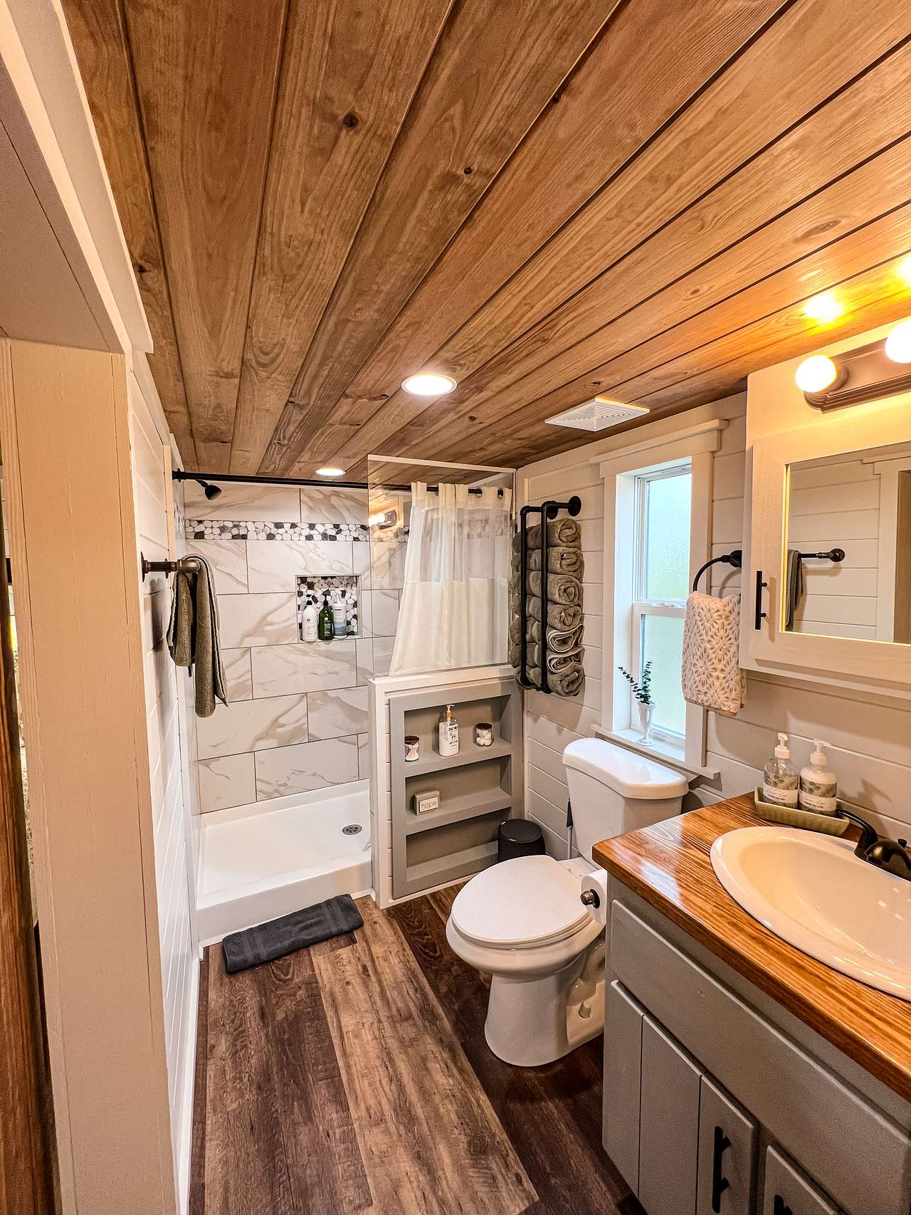 View amenities photos of Moon Lake Farm - Camp, Fish, Relax