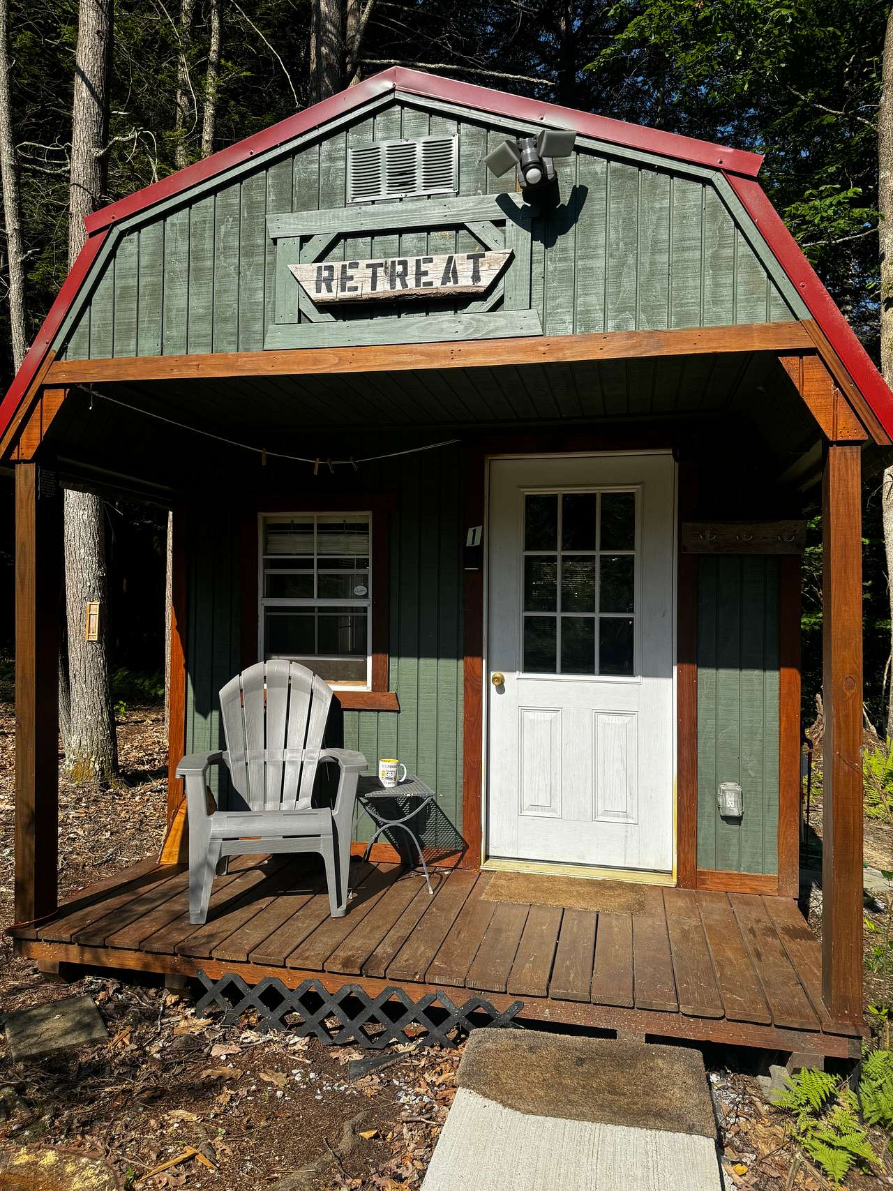 Front porch of this nice cabin. 
