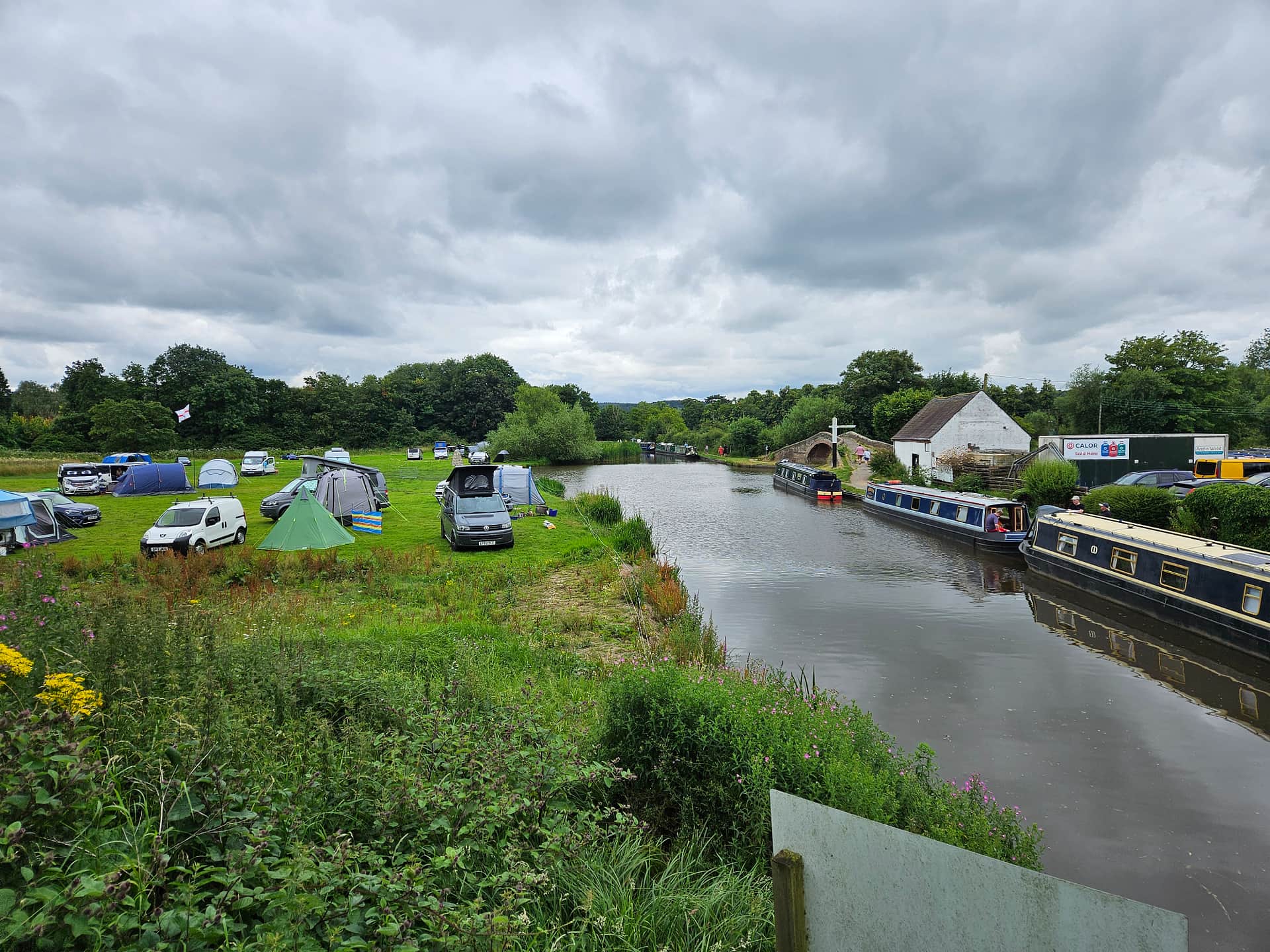 Great Haywood Canalside Campsite