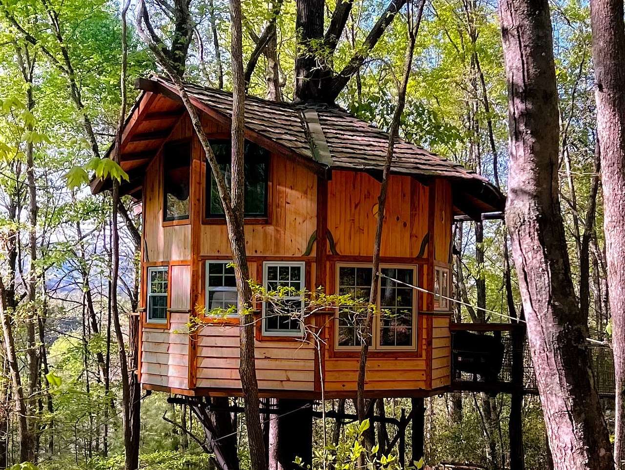 View more photos of Magical Treehouse Mountain Getaway