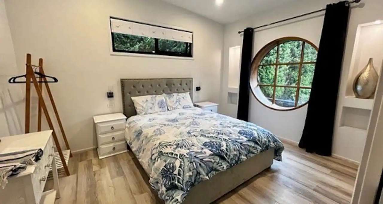 Maple Cottage Farm Stay