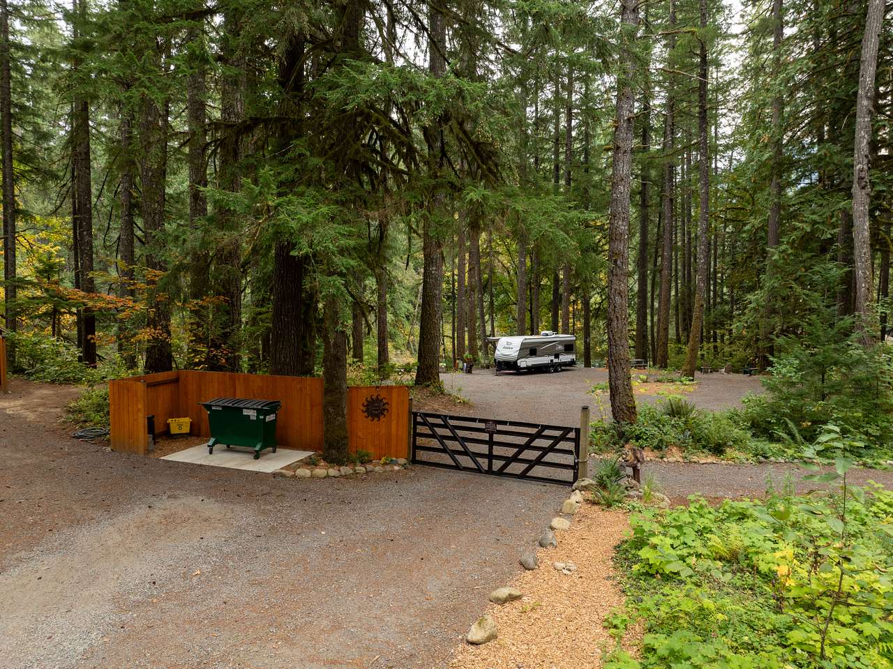 Upriver Paradise "Private Retreat"