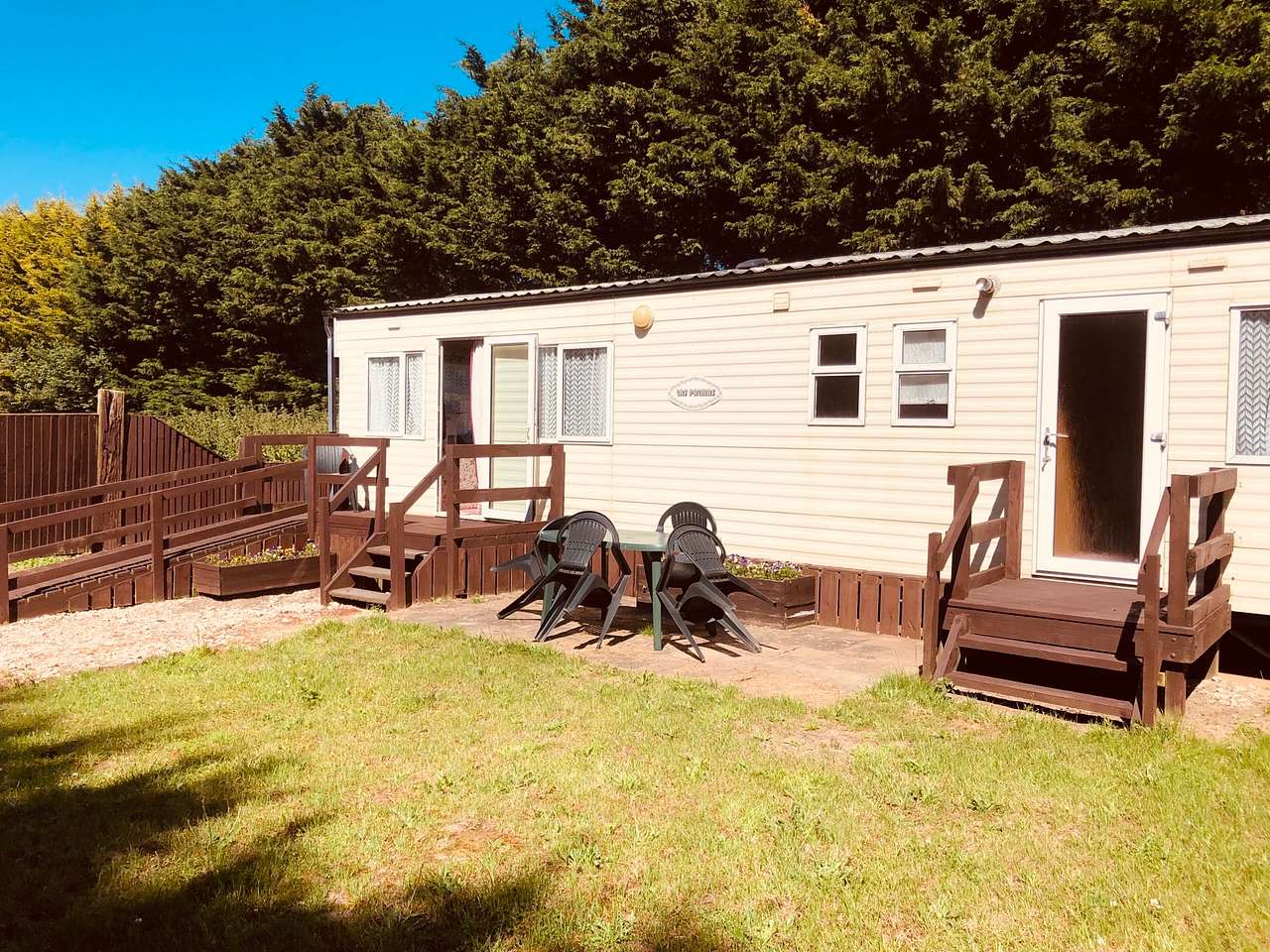 Goldcrest - Breakaway Camping