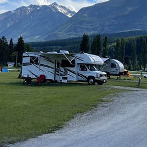 Golden Riverfront Campground