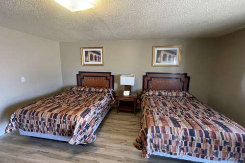 Badlands Hotel & Campground