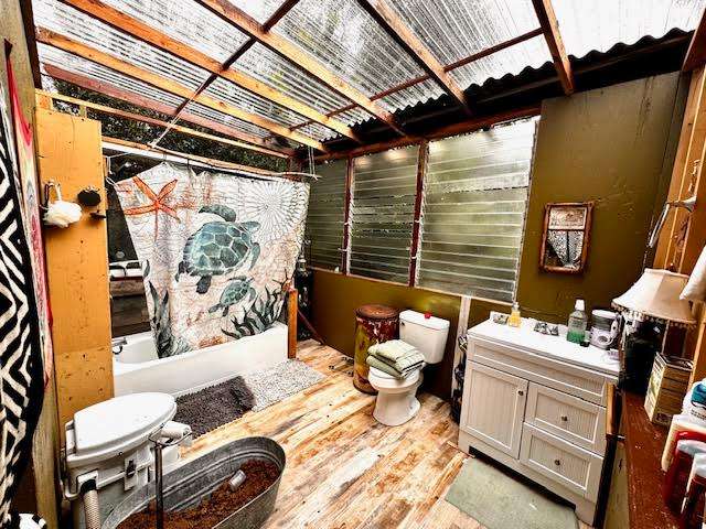 View amenities photos of 🌈 Rainbow’s End Farm & Homestead!