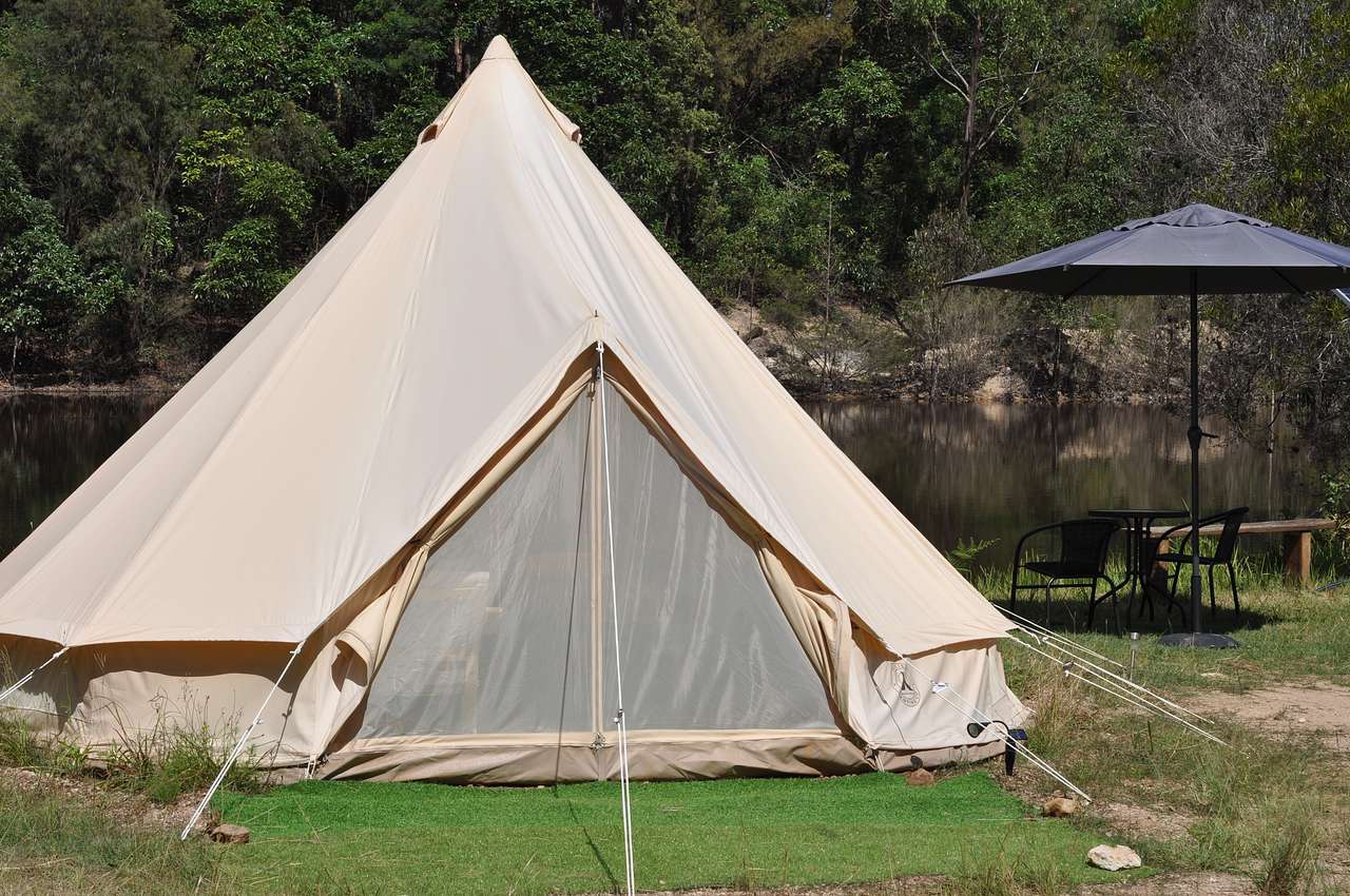 Hilltop Farm, Camping and Glamping.
