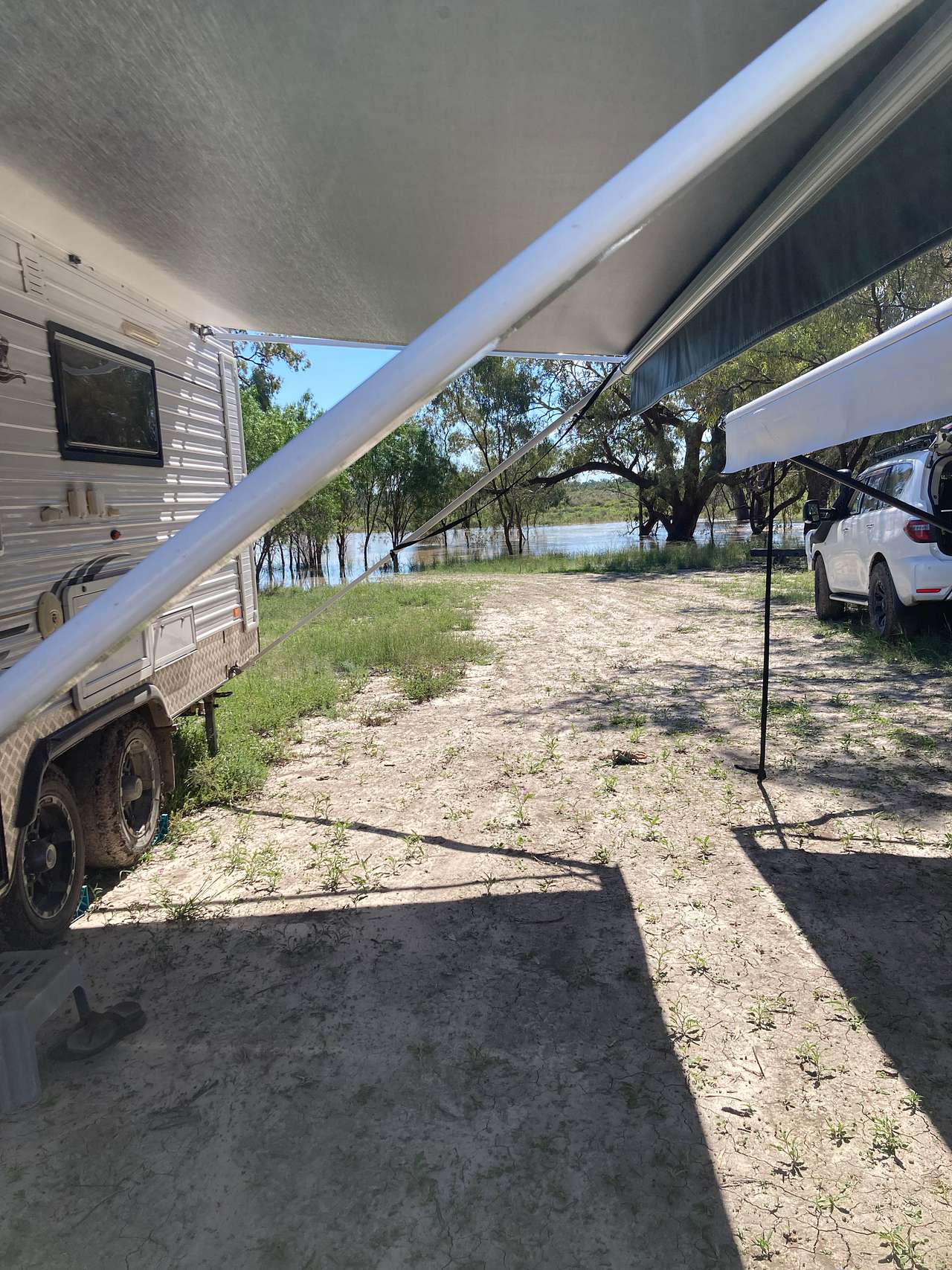 Awning to awning for shade
