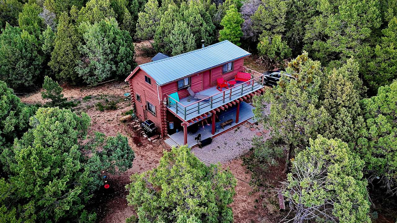 Bear Paw lake Cabin