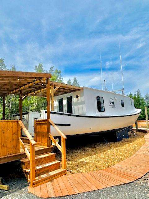 Creekside RnR Glamping