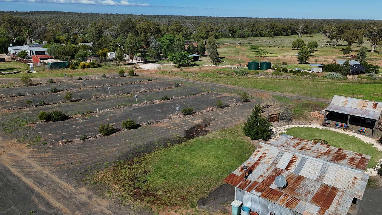 Gidgee's Bush Camp & Farm Stay