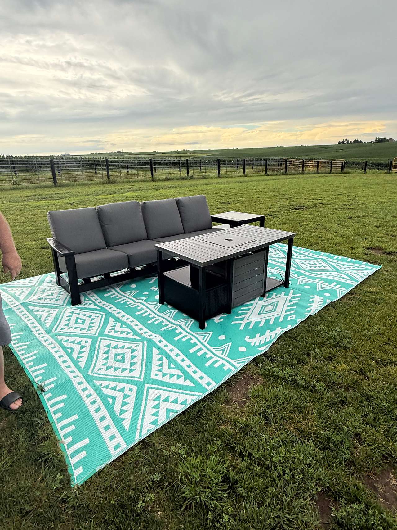 Sunset Hills Bison Ranch & Lodging