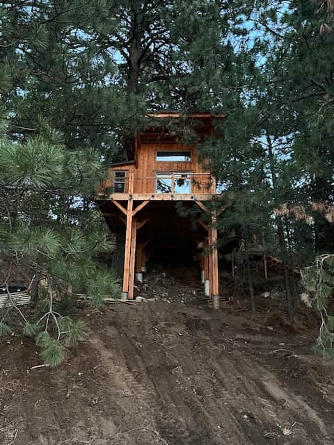 Secluded TimberframeTree House