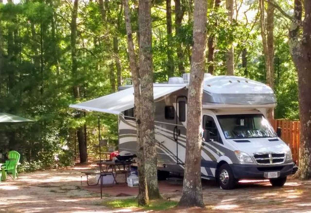 Full Hookup 30 Amp RV Site