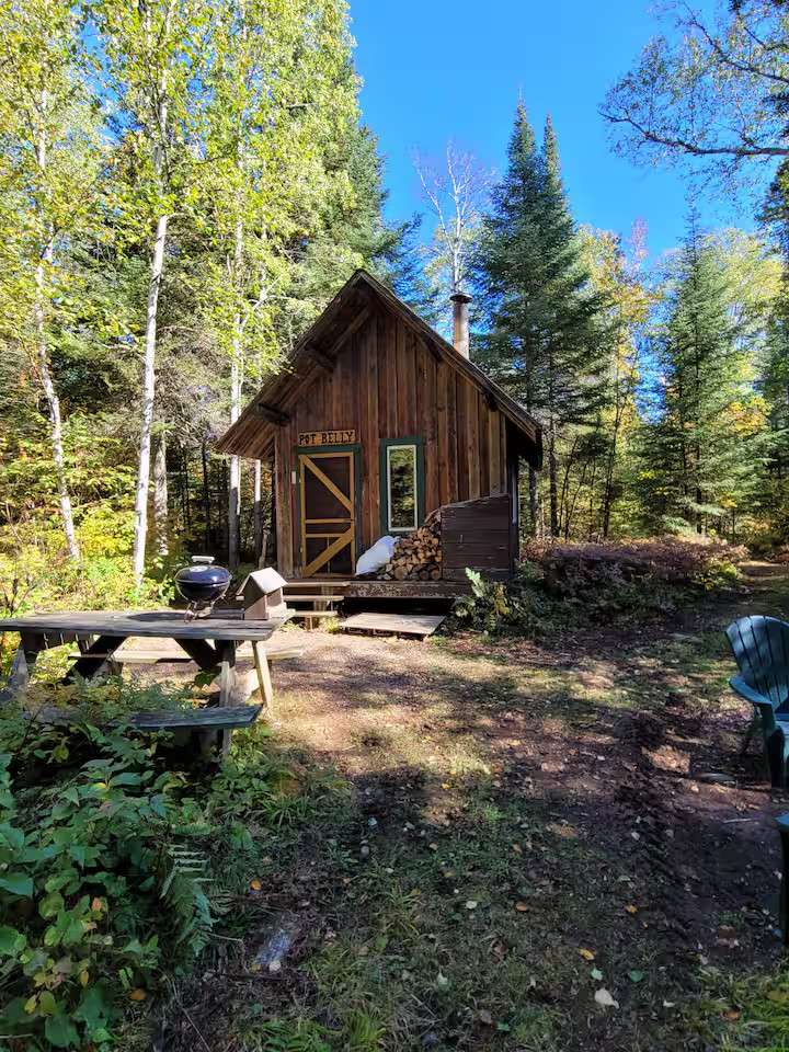 Bally Creek Cabins - off grid!