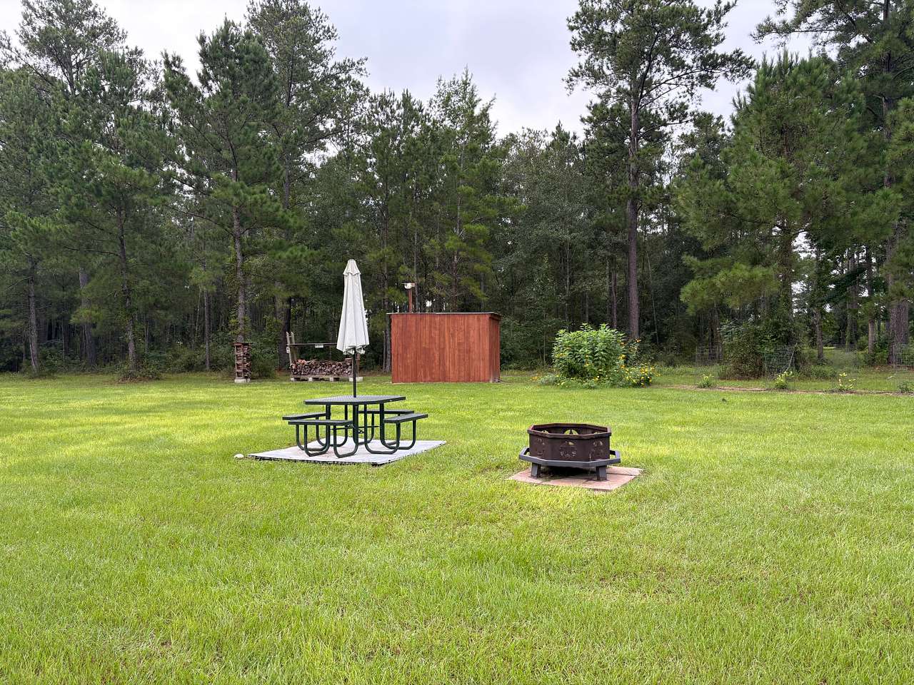 Table and fire pit