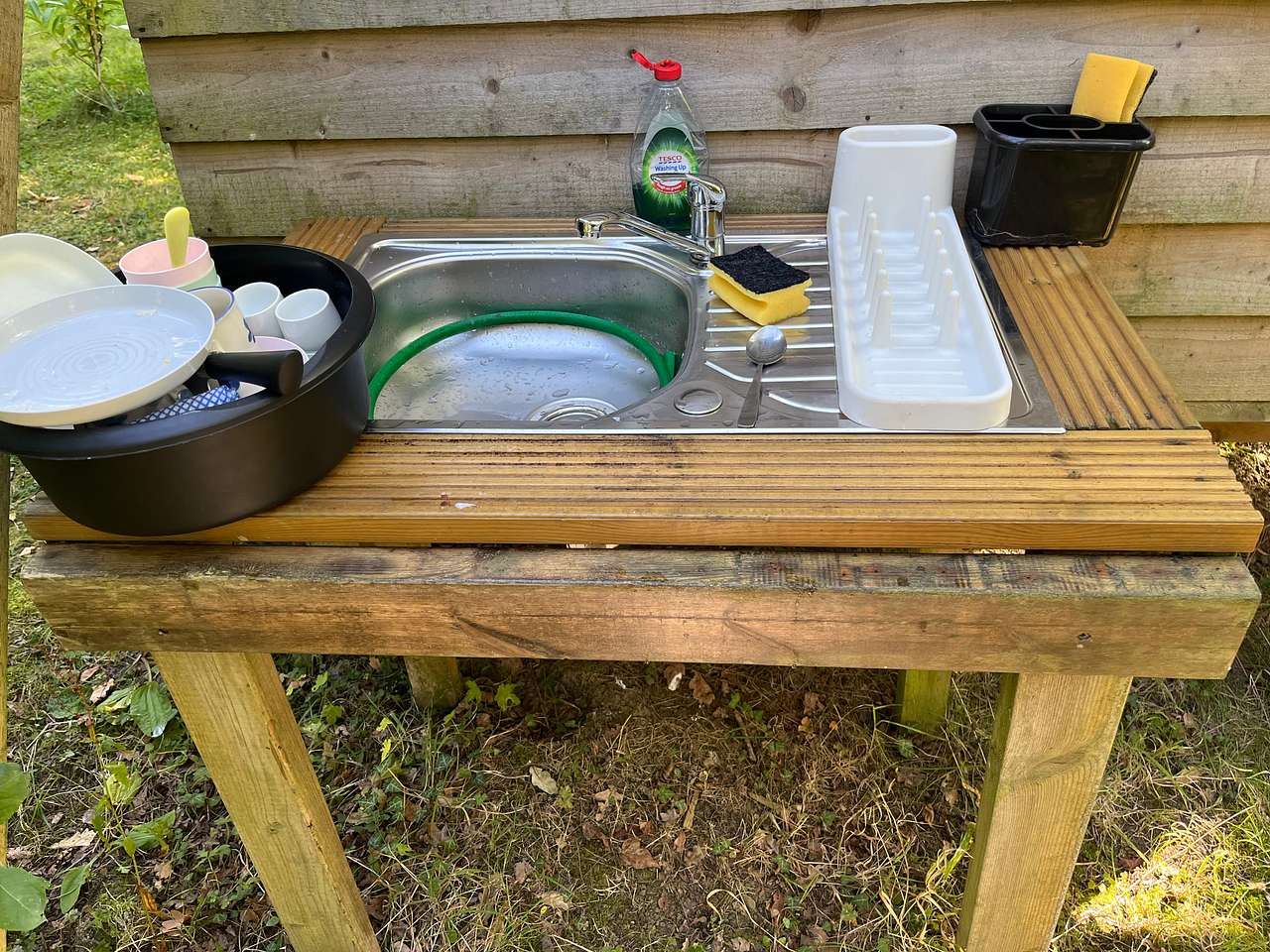 Somehow washing up outside feeds the soul!
