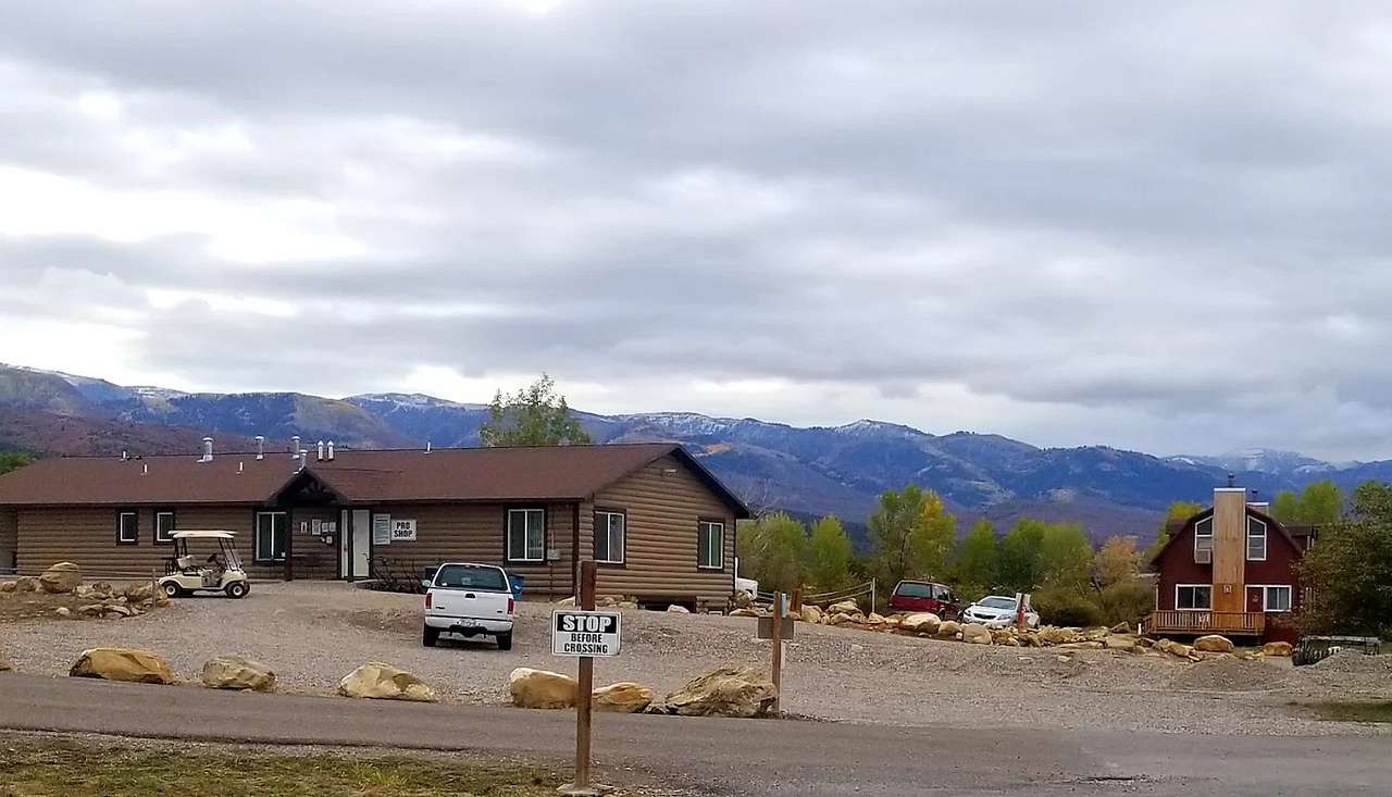 Photo 1 of 6 of Skyline Mountain Resort