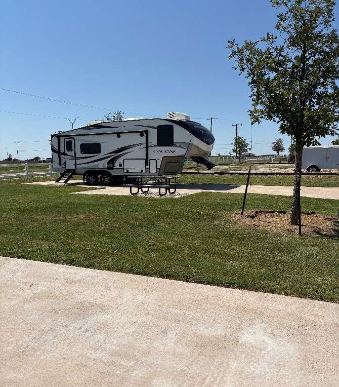 Crossroads Luxury RV Park