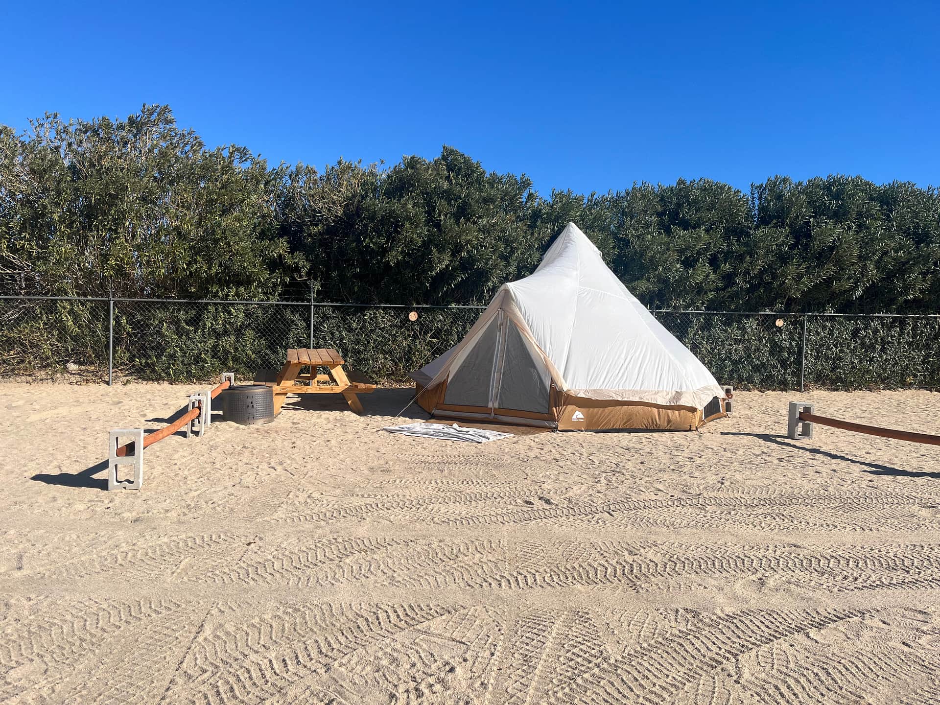 BASECAMP Joshua Tree