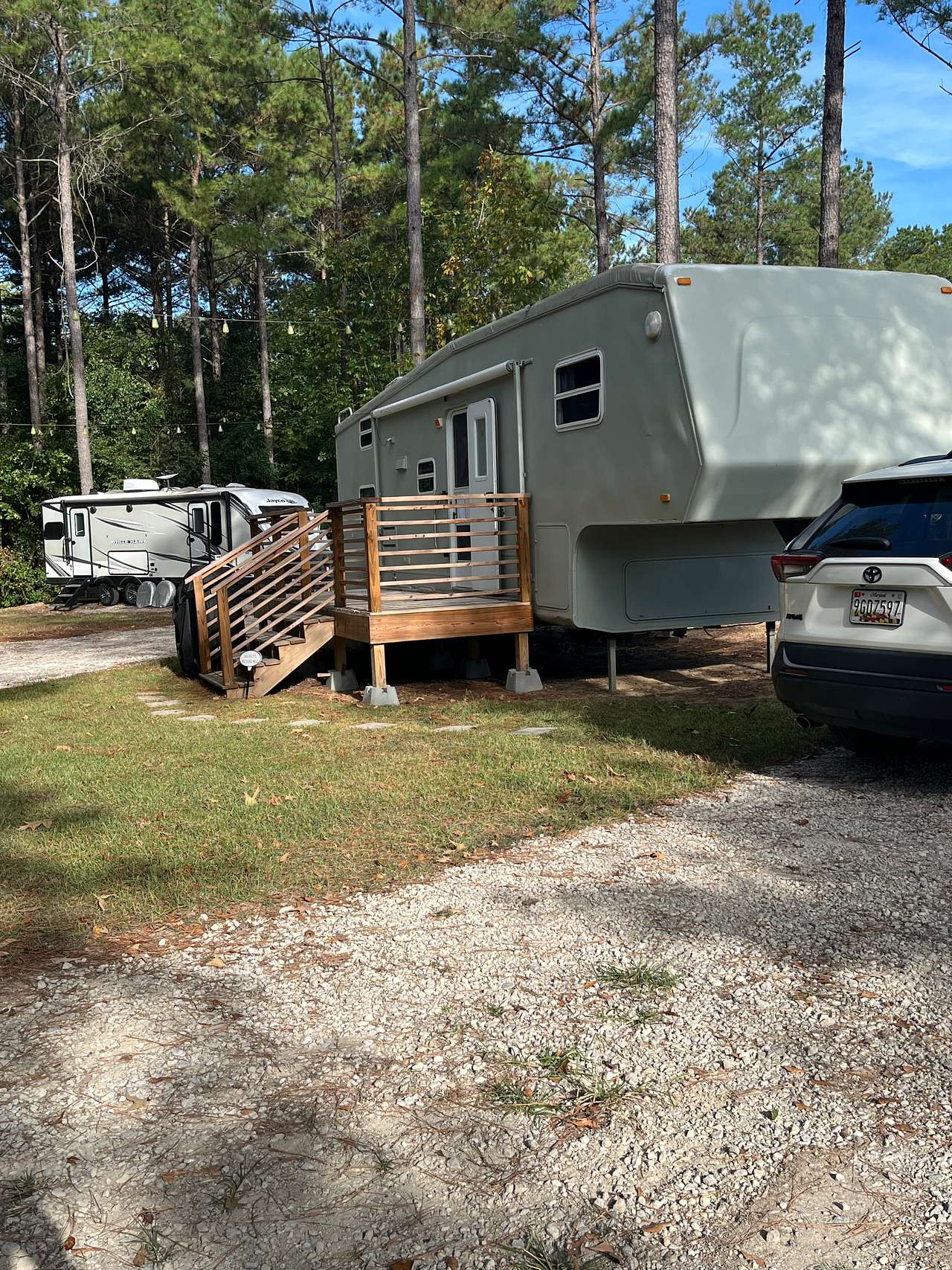 Camp at The Farm - Outside Inn