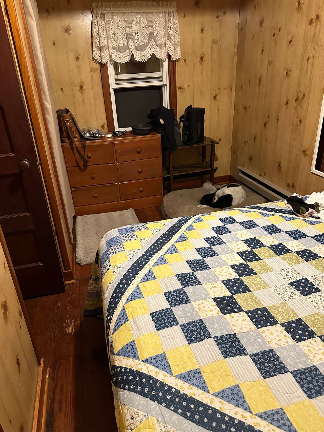 Lake Lane Cottages & Camper