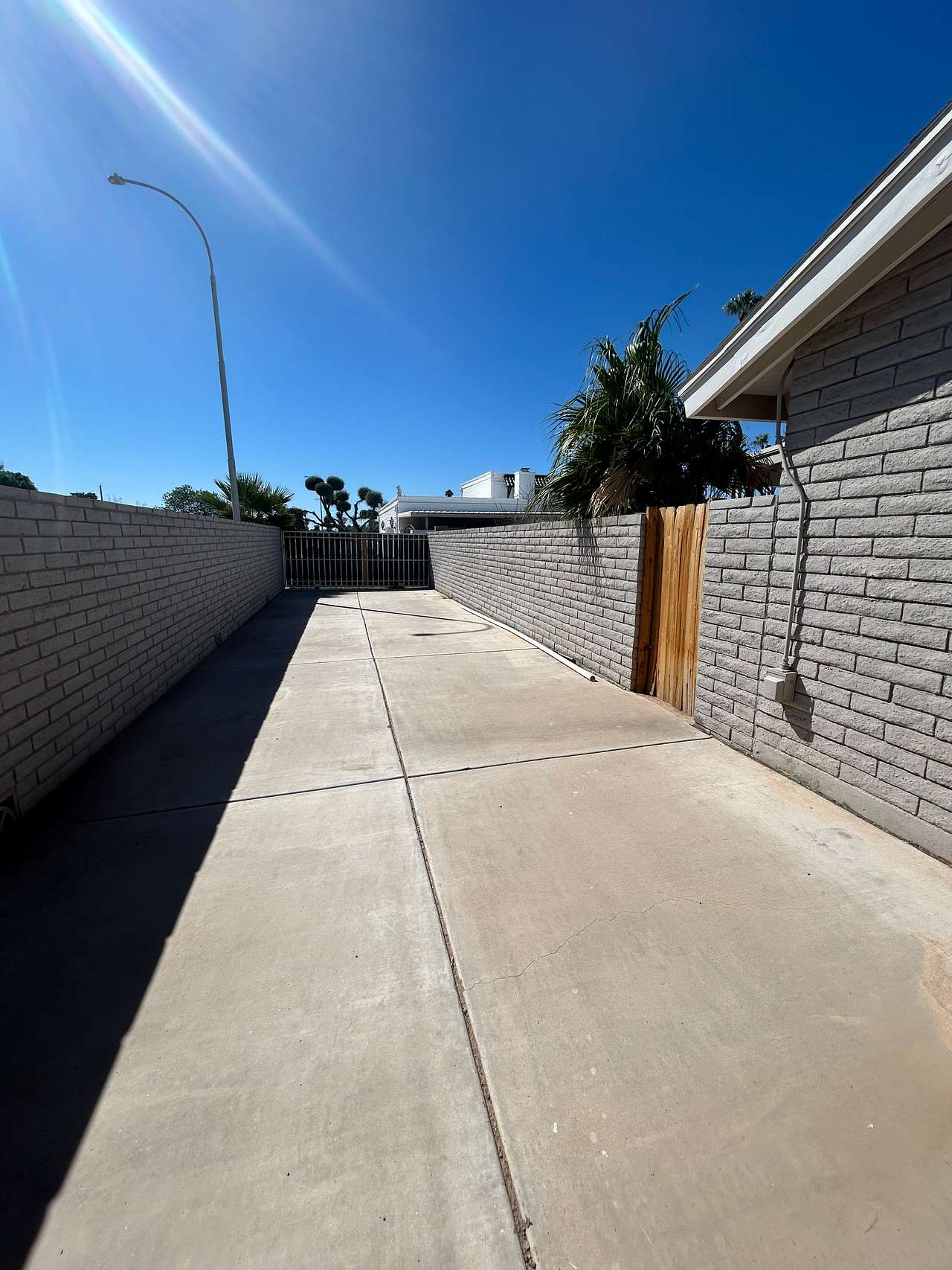Private Gated RV pad w/Elec & H20