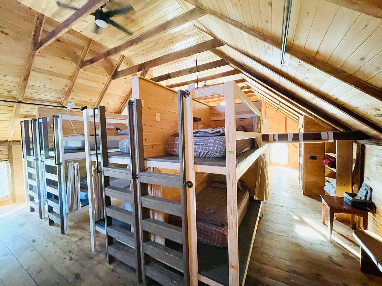 The Maine Roadhouse Hostel & Lodge