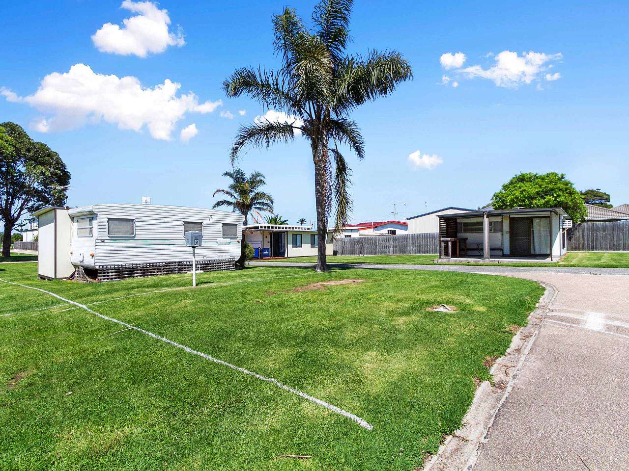 Waters Edge Holiday Park