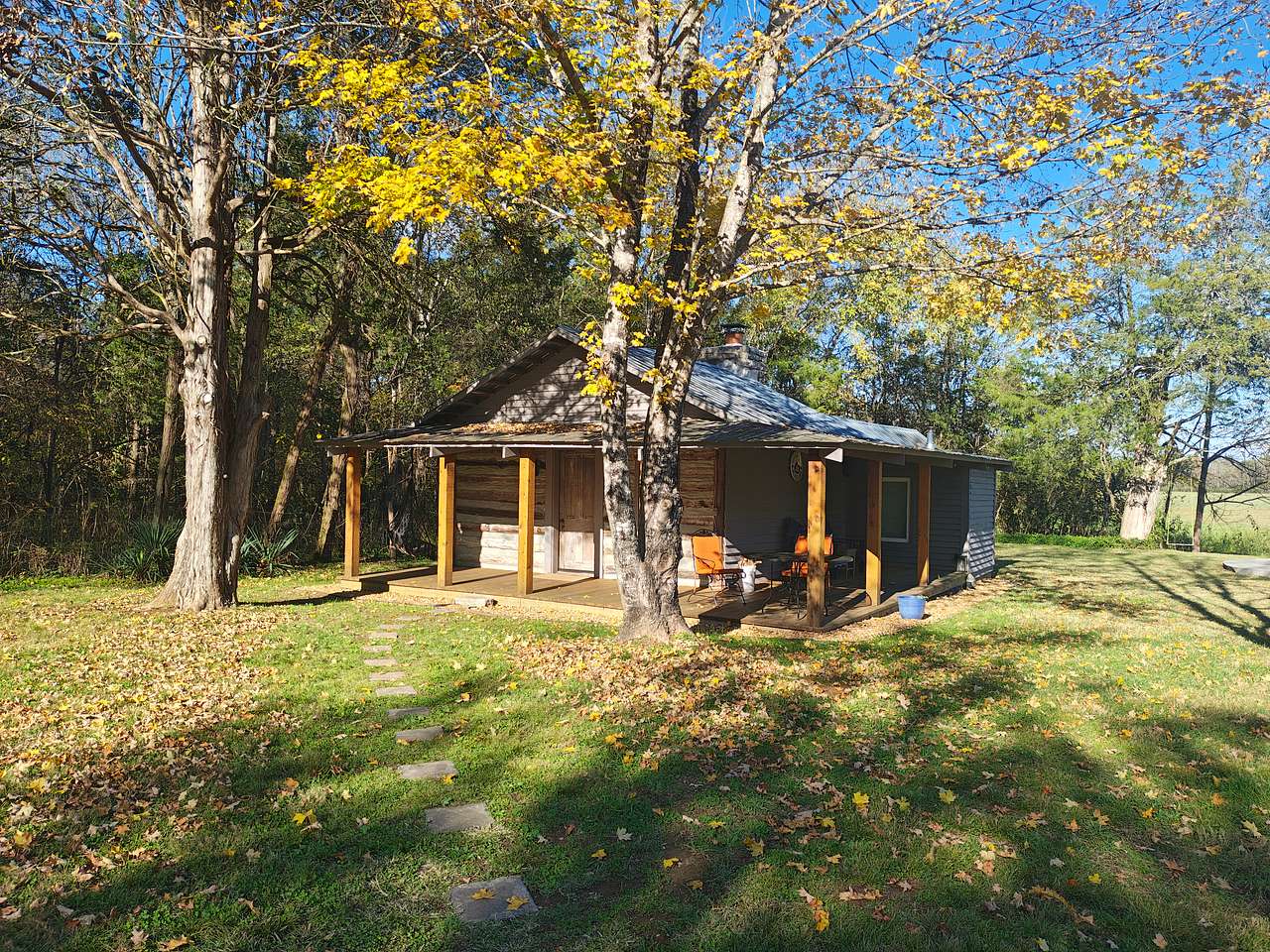 Perfect place to stay in the fall 🍁 🍂
