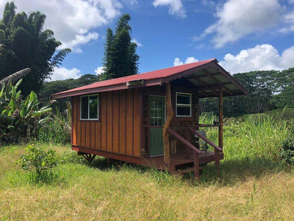 Kulaniapia Falls - Off Grid Cabins