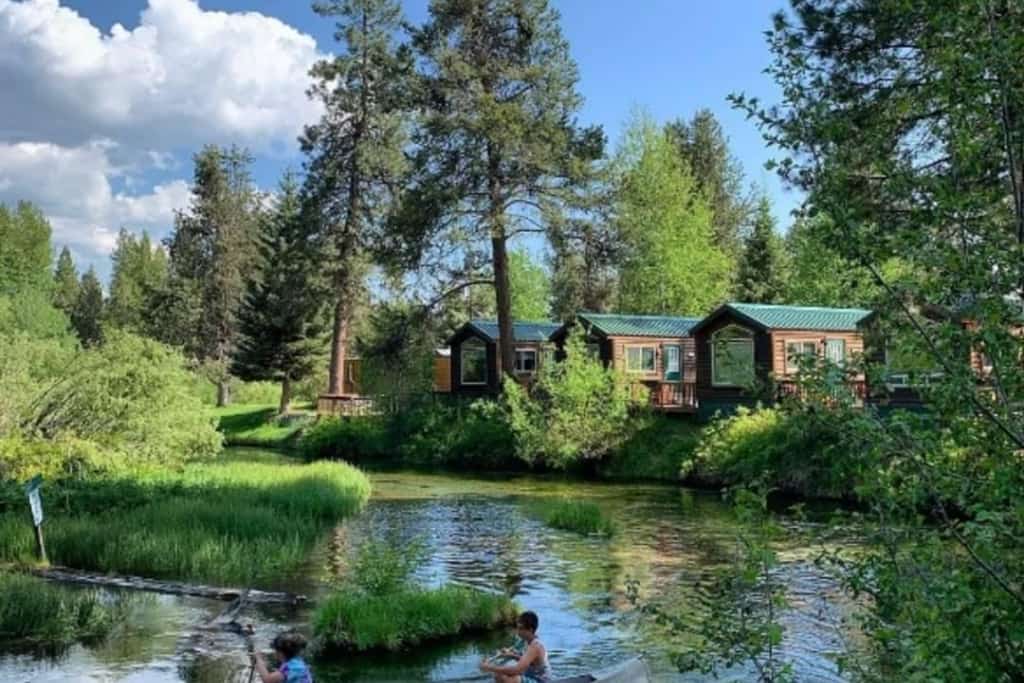 Crater Lake Resort