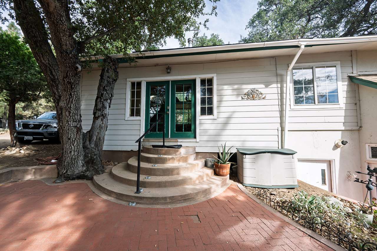 View lodging photos of Harrison Serenity Ranch