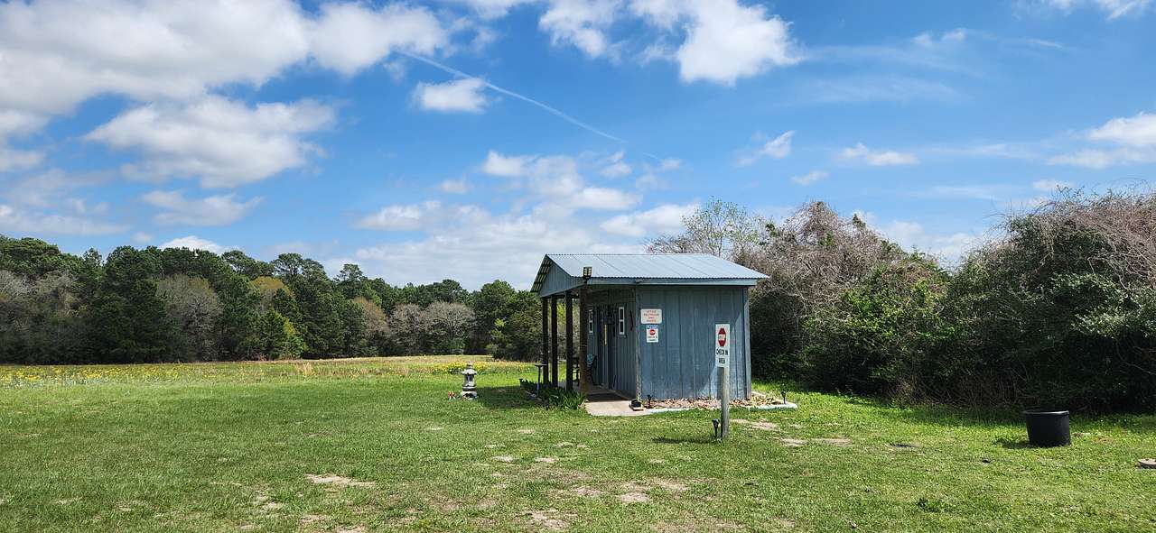 View amenities photos of 5D RANCH
