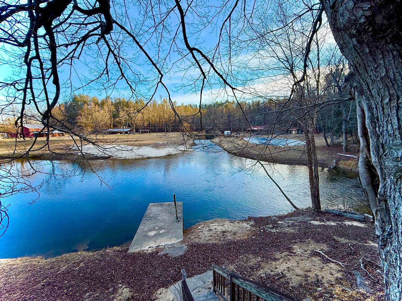 Travelers Rest - Creek Side Oasis